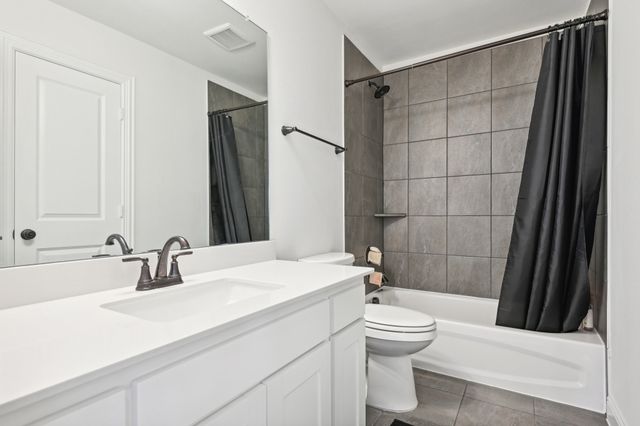 925 Oglethorpe Lane, Savannah, TX 76227