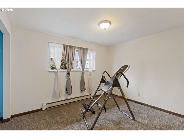 416 GLEN Ave, Sutherlin, OR 97479