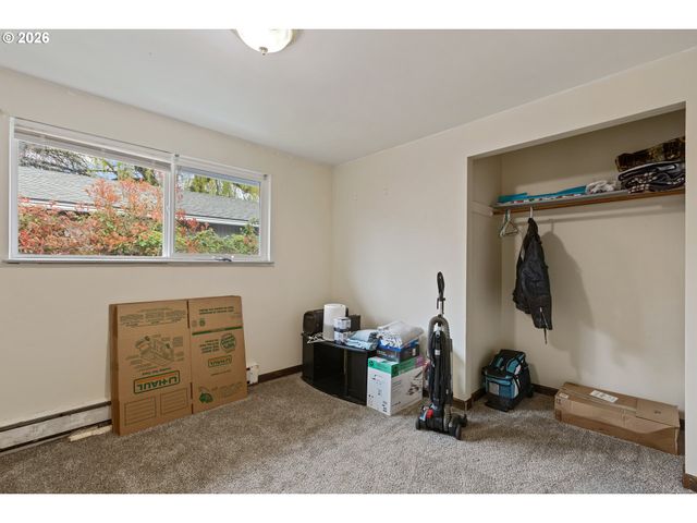 416 GLEN Ave, Sutherlin, OR 97479