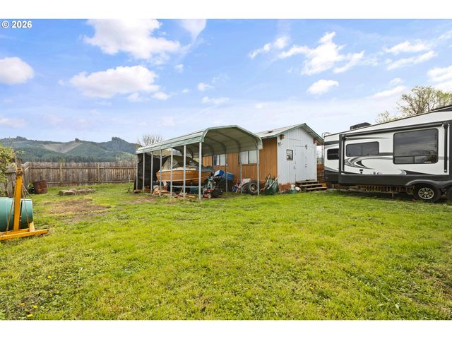 416 GLEN Ave, Sutherlin, OR 97479