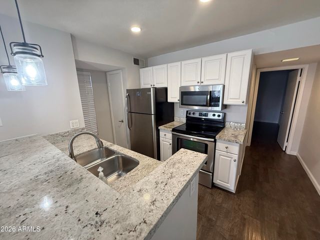 19820 N 13TH Avenue 206, Phoenix, AZ 85027