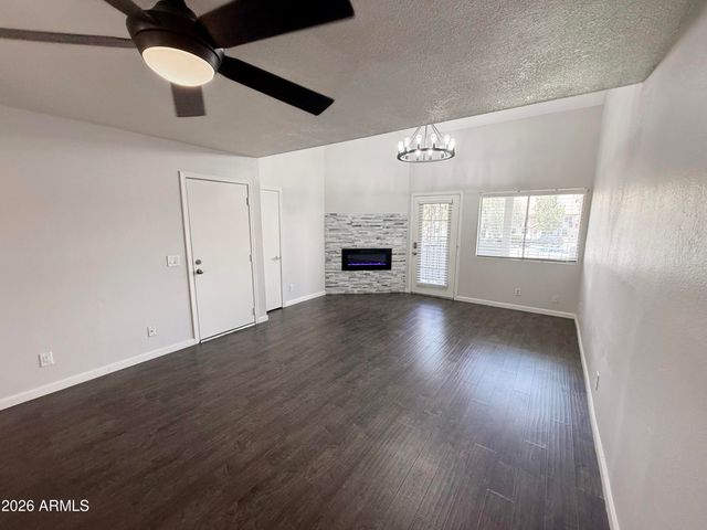 19820 N 13TH Avenue 206, Phoenix, AZ 85027