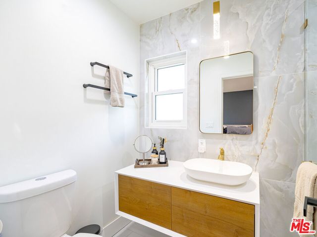 1485 Norwich Avenue, Thousand Oaks, CA 91360