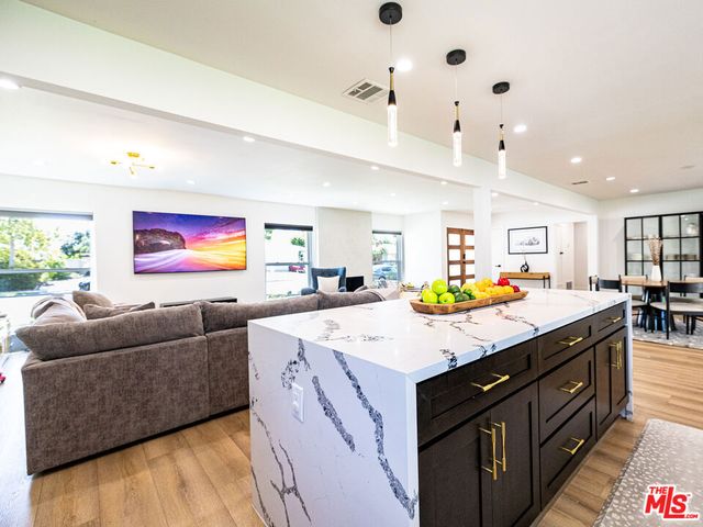 1485 Norwich Avenue, Thousand Oaks, CA 91360