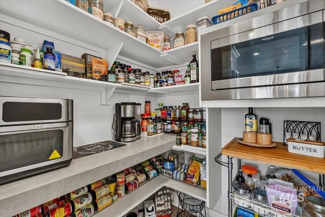 1653 Shoal Point Ave, Middleton, ID 83644
