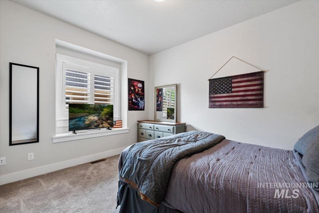 1653 Shoal Point Ave, Middleton, ID 83644