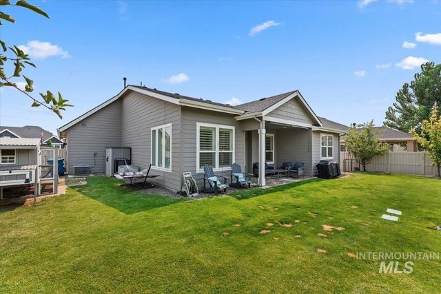 1653 Shoal Point Ave, Middleton, ID 83644