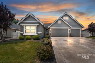 1653 Shoal Point Ave, Middleton, ID 83644
