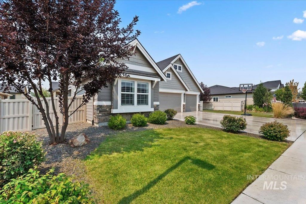 1653 Shoal Point Ave, Middleton, ID 83644 photo 3
