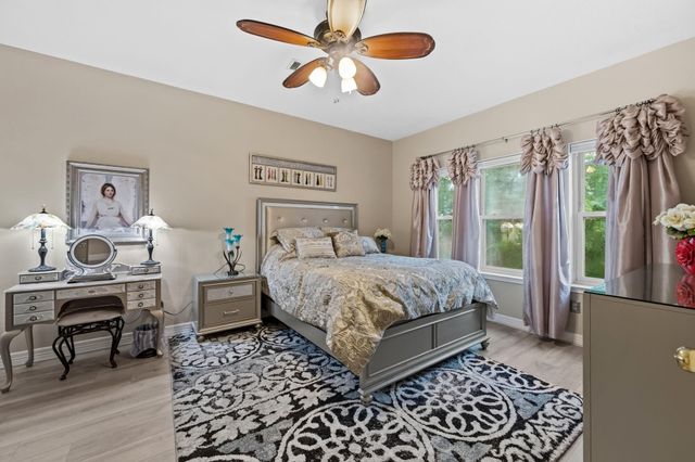930 Birnham Woods Boulevard, Pasadena, TX 77503