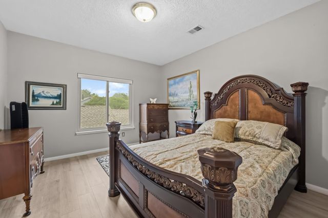 930 Birnham Woods Boulevard, Pasadena, TX 77503
