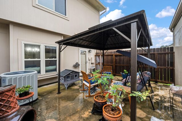 930 Birnham Woods Boulevard, Pasadena, TX 77503