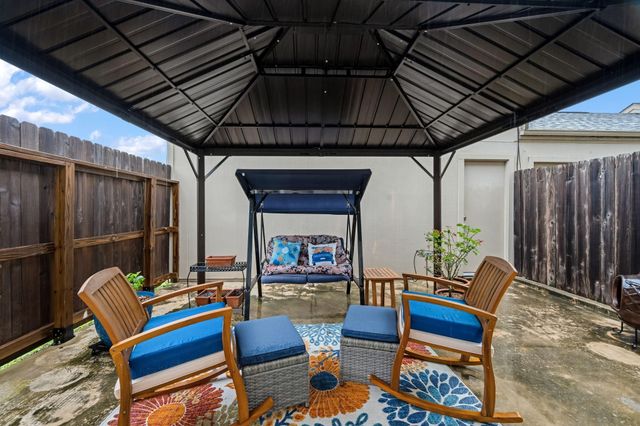 930 Birnham Woods Boulevard, Pasadena, TX 77503