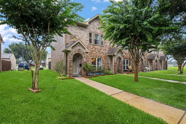 930 Birnham Woods Boulevard, Pasadena, TX 77503