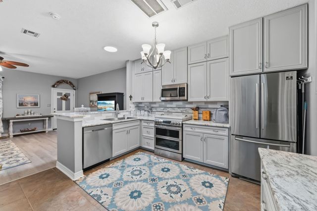 930 Birnham Woods Boulevard, Pasadena, TX 77503