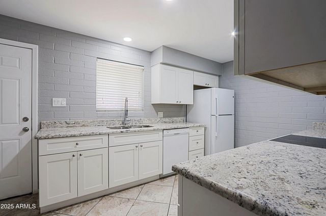 8402 E CORONADO Road 1, Scottsdale, AZ 85257