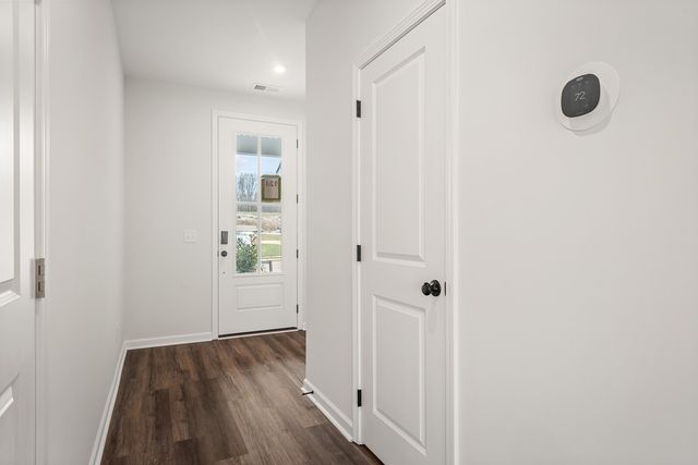 2125 Cheltenham Place, Columbia, TN 38401