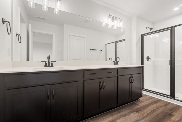 2125 Cheltenham Place, Columbia, TN 38401