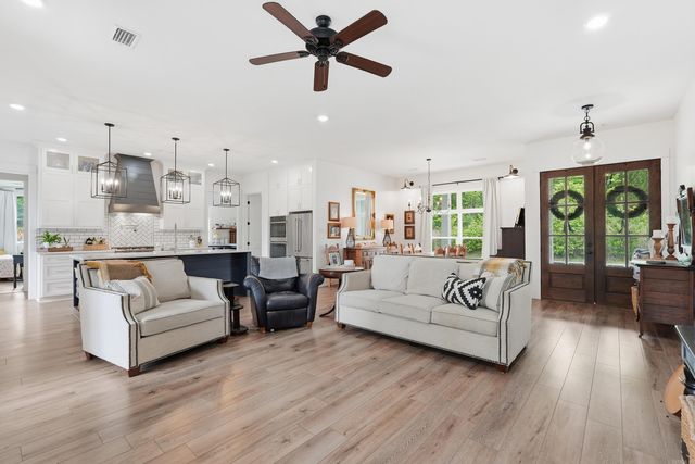 4885 Edgewood Park, Conway, AR 72034