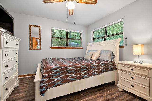 1385 Lakeside Dr, Smithville, TN 37166