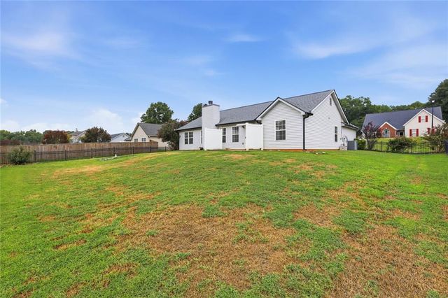 953 Jefferson Walk Circle, Jefferson, GA 30549