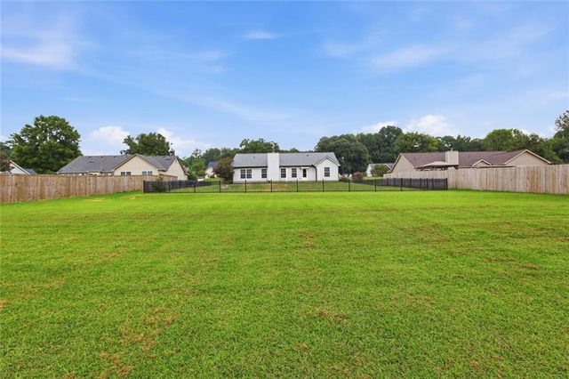 953 Jefferson Walk Circle, Jefferson, GA 30549