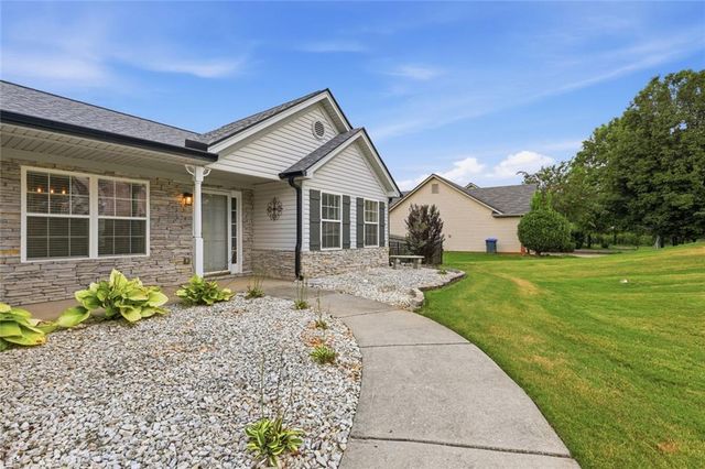 953 Jefferson Walk Circle, Jefferson, GA 30549