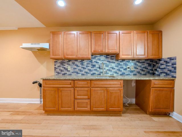 81 HARTLEY RD, Lansdowne, PA 19050