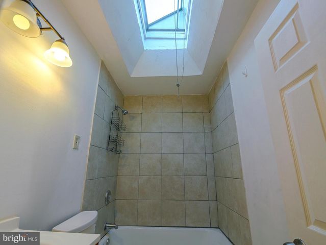 81 HARTLEY RD, Lansdowne, PA 19050