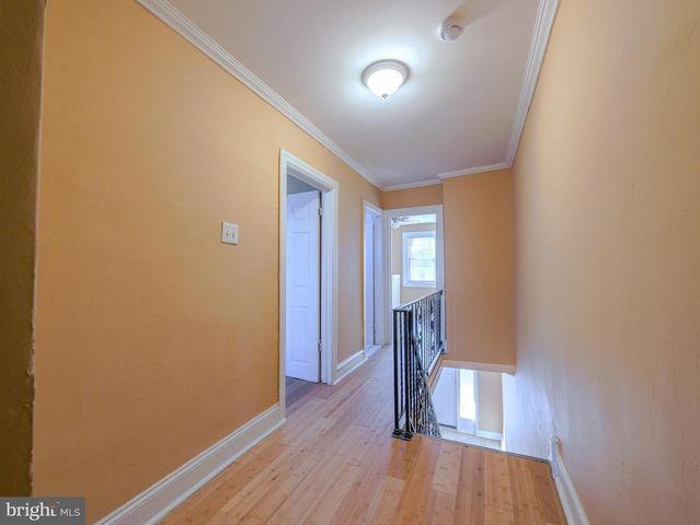 81 HARTLEY RD, Lansdowne, PA 19050