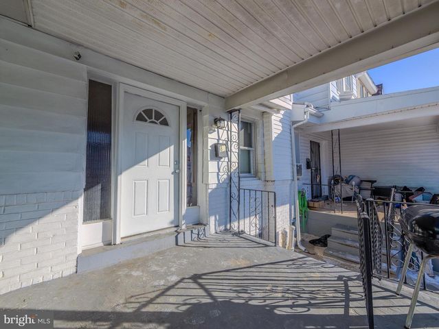 81 HARTLEY RD, Lansdowne, PA 19050