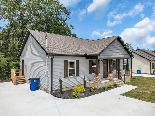 112 Demombreum Circle, Shelbyville, TN 37160