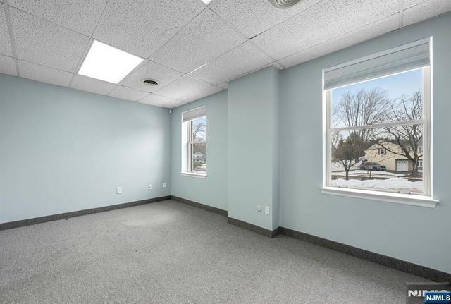 573 Valley Road 5, Wayne, NJ 07470