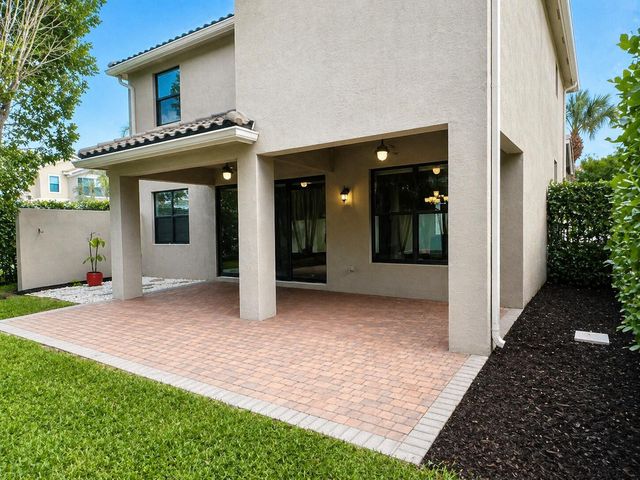 8079 Snowflake Obsidian Trail, Delray Beach, FL 33446