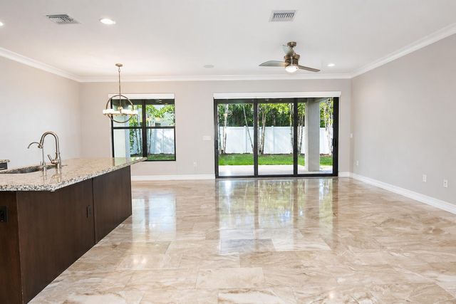 8079 Snowflake Obsidian Trail, Delray Beach, FL 33446