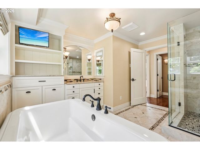 7720 Sw MONTCLAIR Dr, Portland, OR 97225