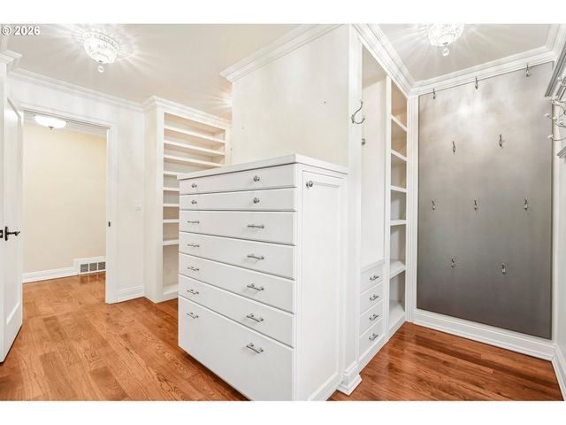 7720 Sw MONTCLAIR Dr, Portland, OR 97225