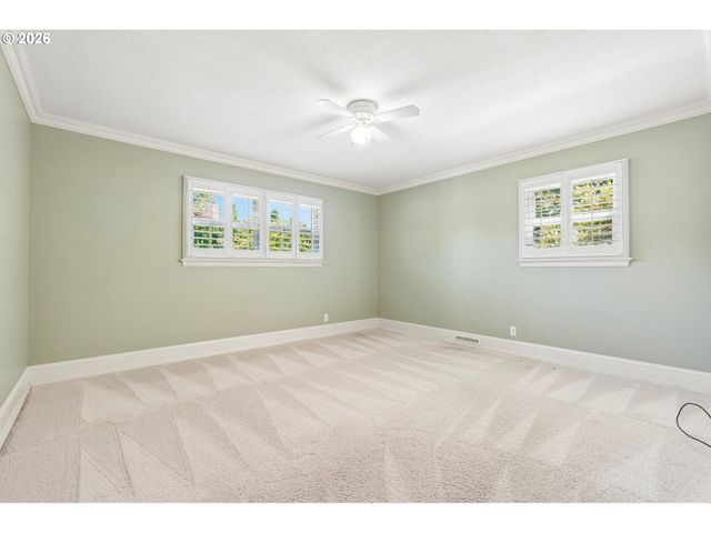7720 Sw MONTCLAIR Dr, Portland, OR 97225