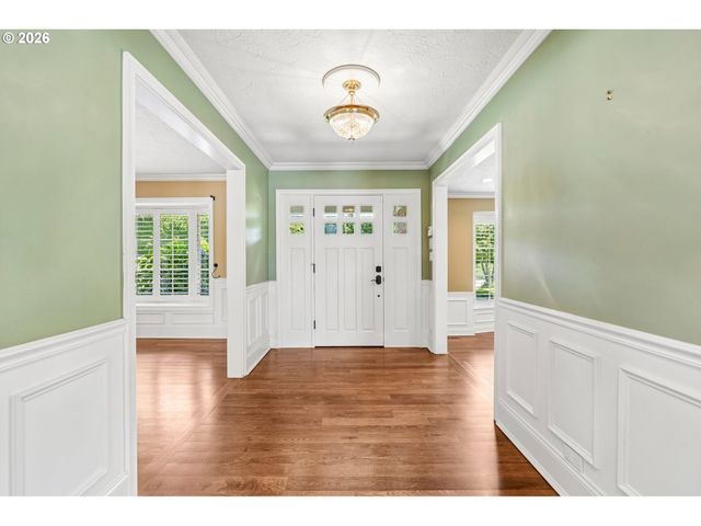 7720 Sw MONTCLAIR Dr, Portland, OR 97225
