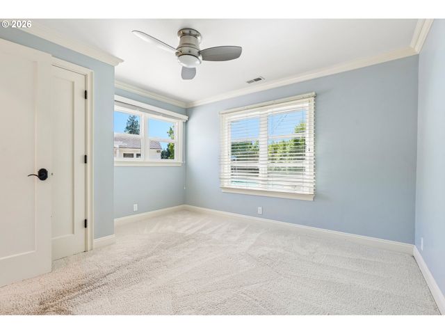 7720 Sw MONTCLAIR Dr, Portland, OR 97225