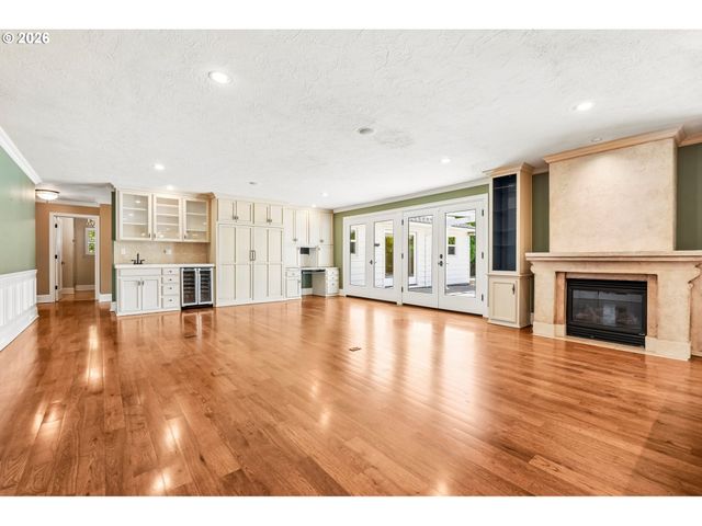 7720 Sw MONTCLAIR Dr, Portland, OR 97225