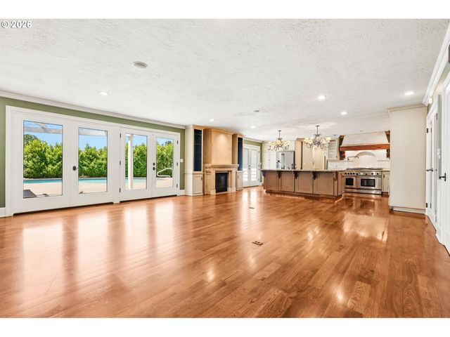 7720 Sw MONTCLAIR Dr, Portland, OR 97225