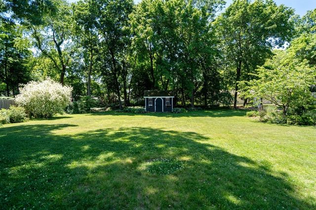 95 Samoset Ave, Mansfield, MA 02048