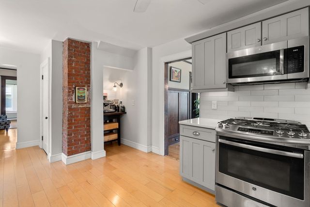 95 Samoset Ave, Mansfield, MA 02048