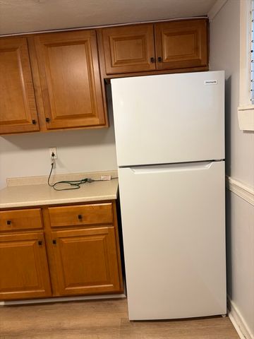 27 Elmwood Park 6, Quincy, MA 02170