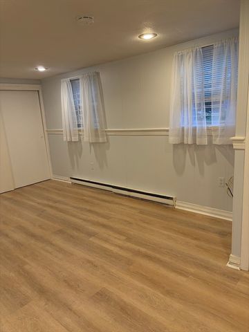 27 Elmwood Park 6, Quincy, MA 02170