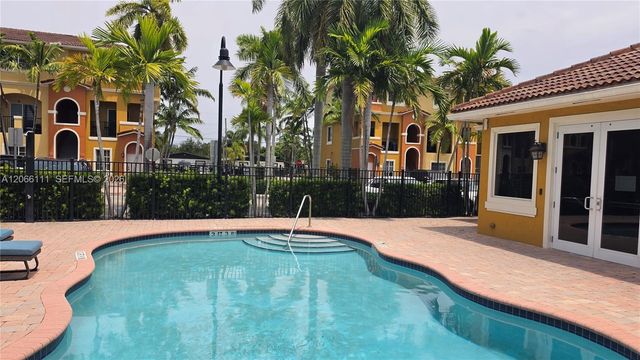 141 NW 2nd Avenue 2, Hallandale Beach, FL 33009