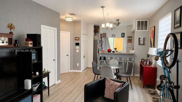 141 NW 2nd Avenue 2, Hallandale Beach, FL 33009