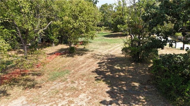 Prairie, Fayetteville, AR 72701
