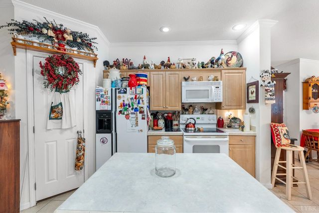 214 Victoria Dr, Amherst, VA 24521